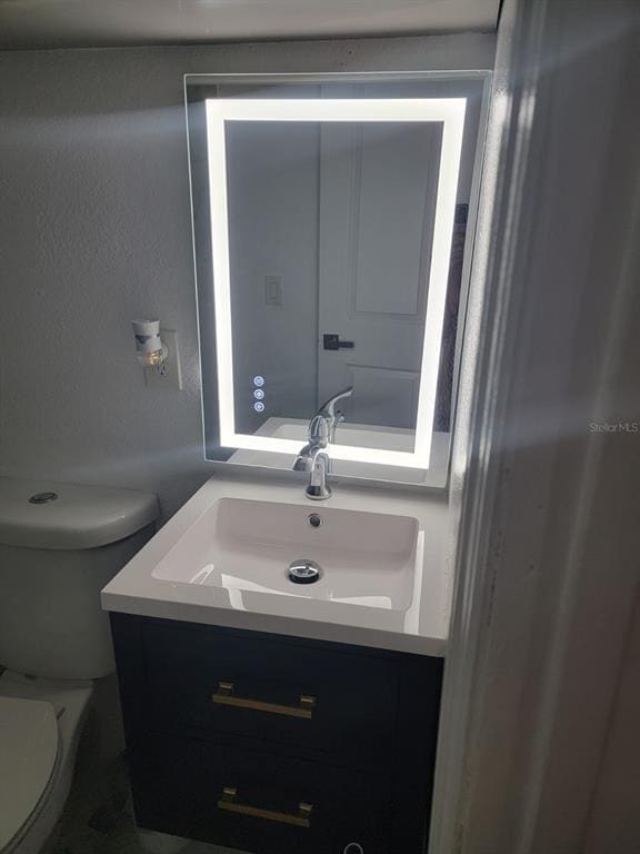 Building Photo - 2302 Rochelle Ave