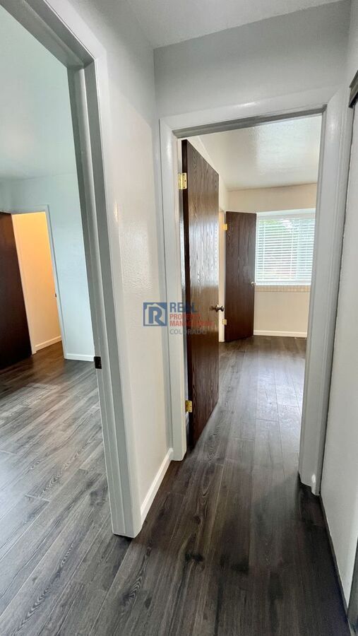 Building Photo - 6951 W 87th Way