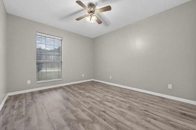 Building Photo - 3 Neptune Dr