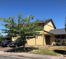 Building Photo - 4225 Mahrt Ave SE