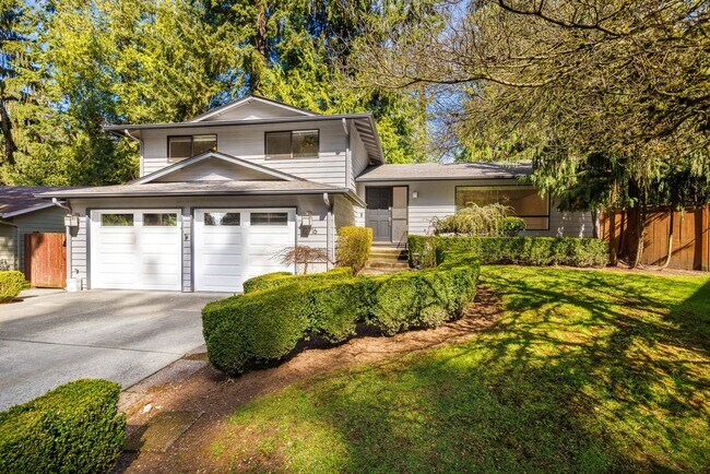 Building Photo - 10716 NE 144th Ct