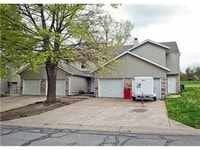 Building Photo - Spacious 3-bedroom, 1.5-bath townhome available