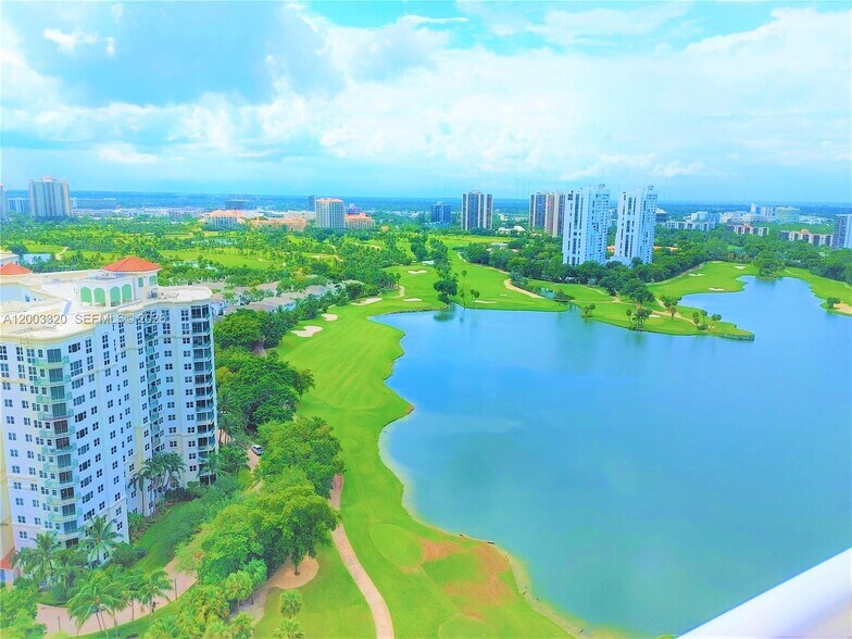 Building Photo - 20185 E Country Club Dr