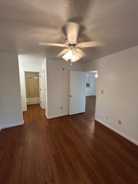 Building Photo - 1068 Mace Rd