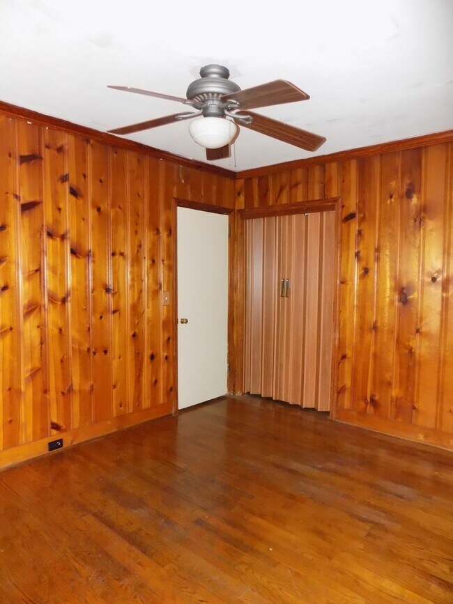Building Photo - 507 Dogwood St