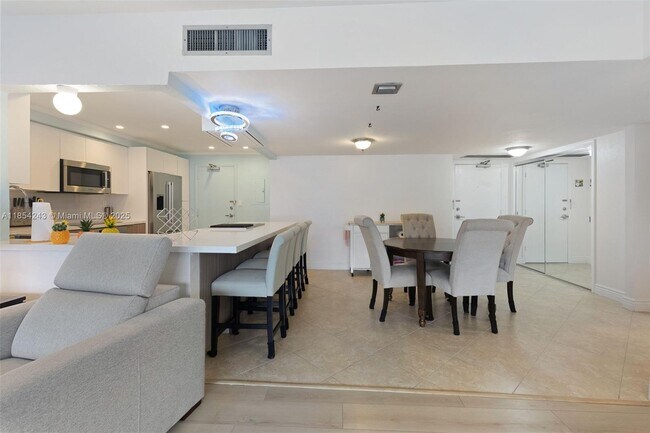 Building Photo - 3750 Galt Ocean Dr