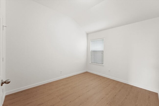 Building Photo - 1201 Telese Ct