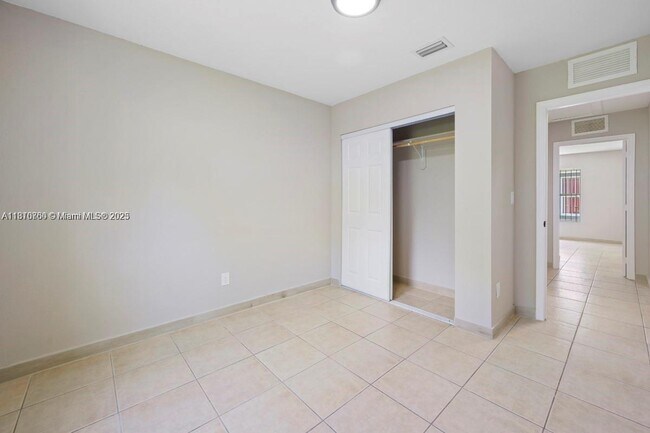 Building Photo - 142 NW 69th St