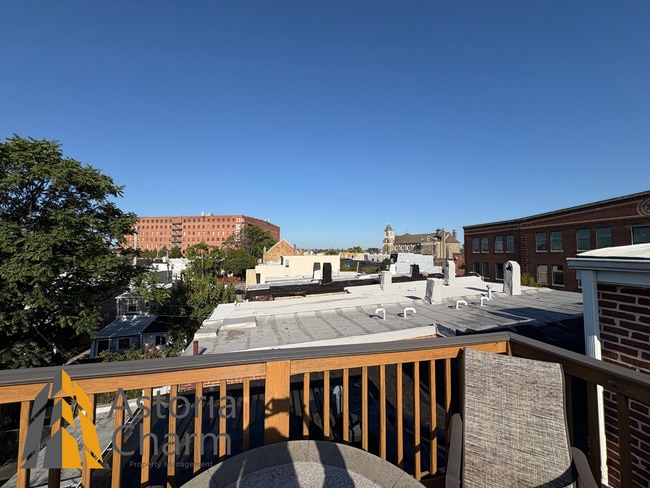 Building Photo - Backyard Fire Pit, Rooftop Terrace, and Mo...