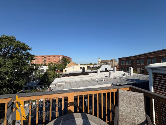 Building Photo - One month free with 13 month lease. $250 I...