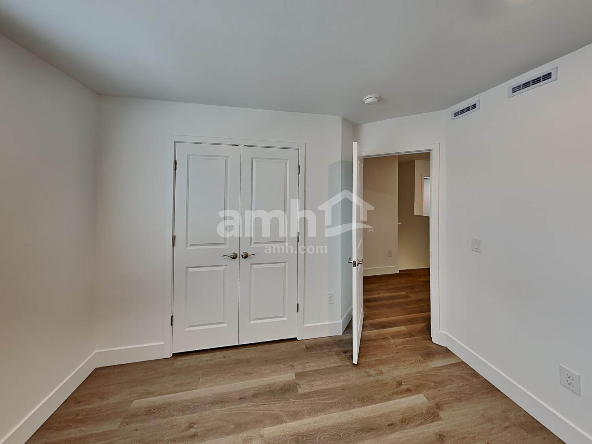 Building Photo - 9535 E Friedel Dr