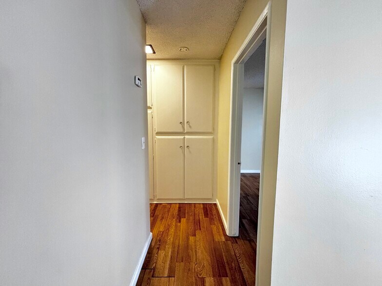Building Photo - 1601 Via Mirada