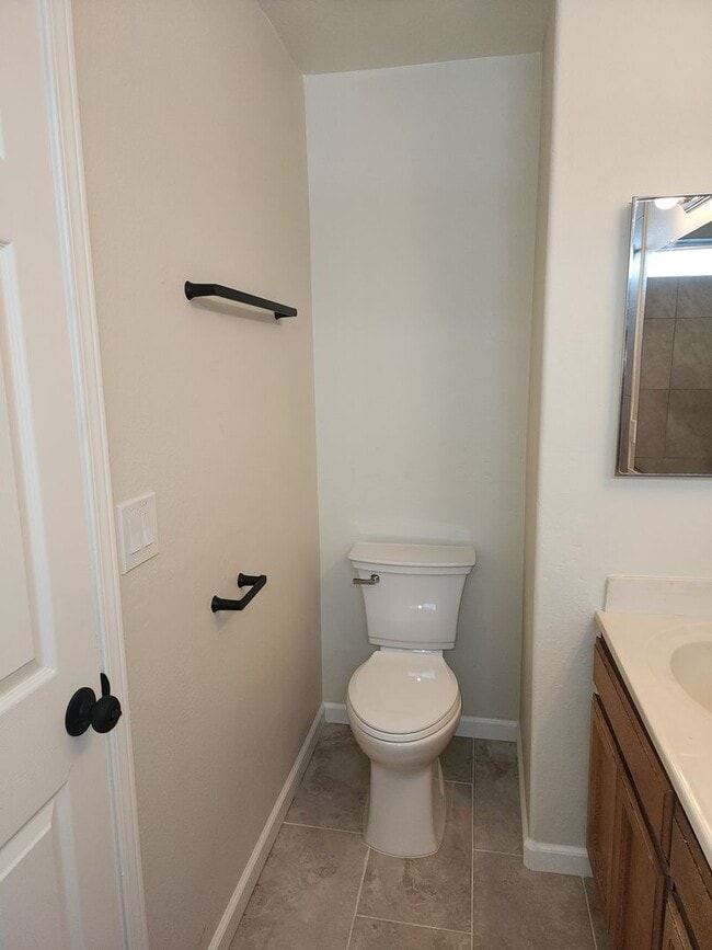 Building Photo - Salida 3 bedroom 2 bathroom