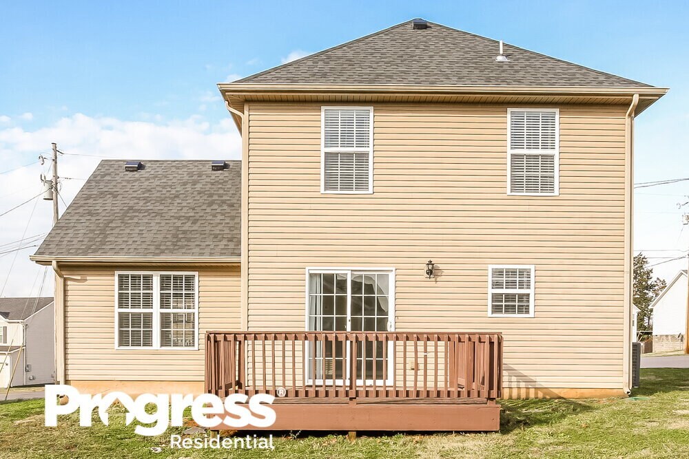 Building Photo - 612 Rock Glen Trace