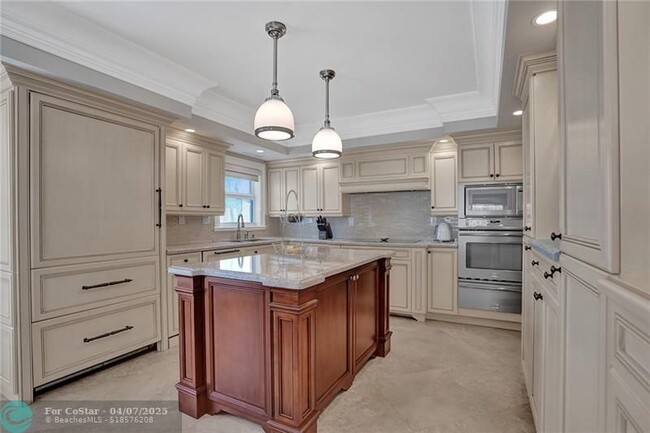 Building Photo - 3750 Galt Ocean Dr