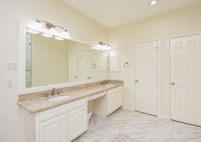 Building Photo - 5931 Turtle Beach Ln