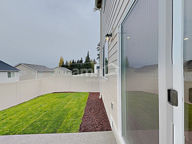 Building Photo - 19216 16th Ave Ct E