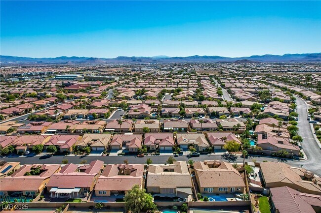 Building Photo - 7232 Frontier Hills Ave