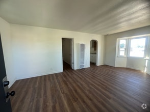 Building Photo - 2010-2012 South I St.