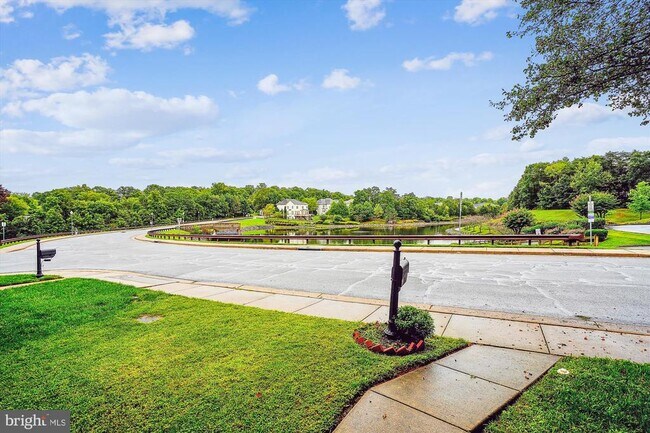 Building Photo - 9305 Sumner Lake Blvd