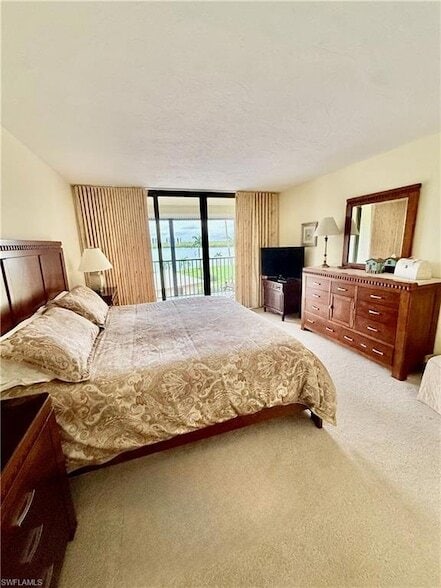 Building Photo - 15 Bluebill Ave