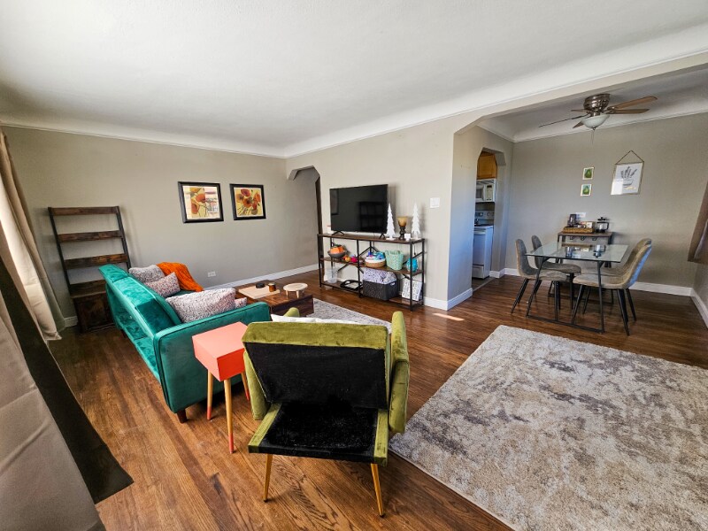 Building Photo - 1520 Glencoe St