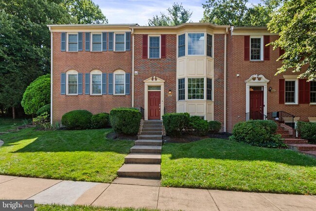 Building Photo - 6860 Williamsburg Pond Ct