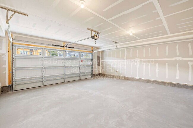 Building Photo - 513 Bailey Mls Dr