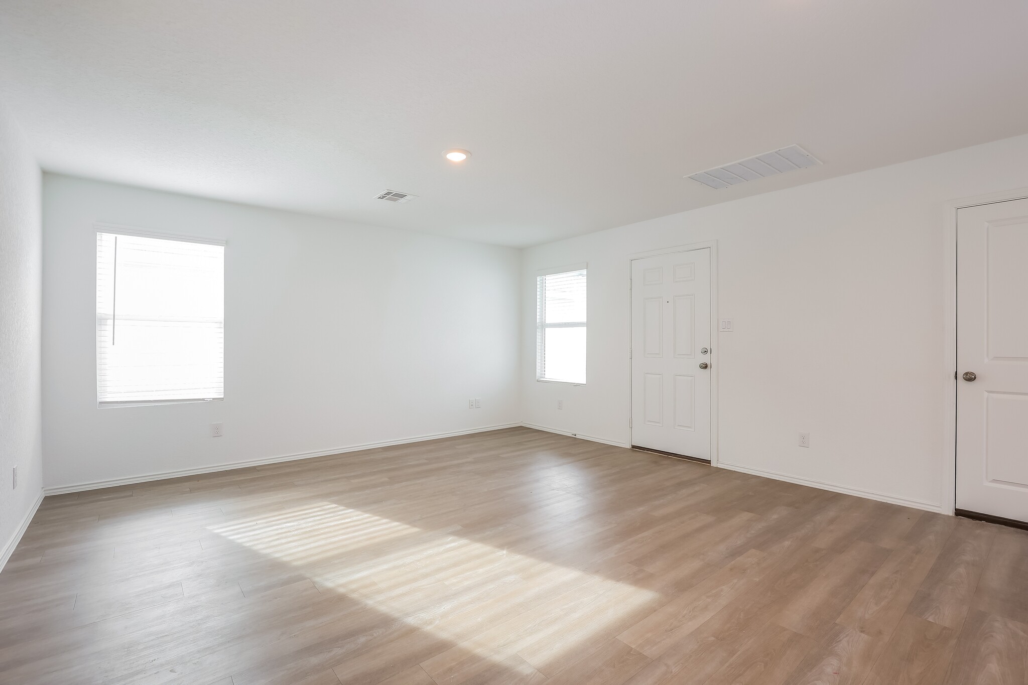 Building Photo - 4327 Levee Rdg