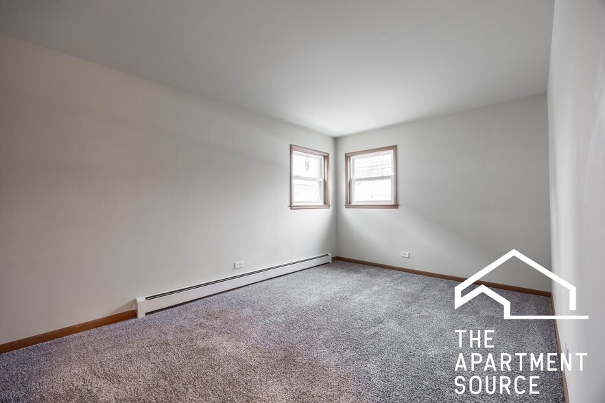 Building Photo - 324 Marengo Ave