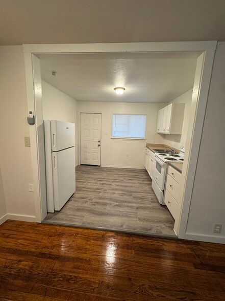 Building Photo - 2323 Basse Road