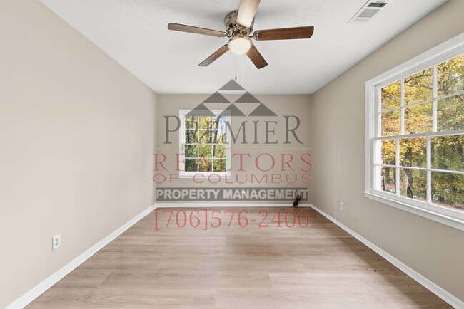 Building Photo - 5233 Verdun Dr