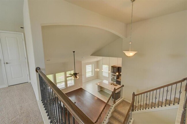 Building Photo - 1910 Texoma Dr