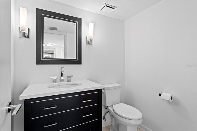 Building Photo - 3301 Bayshore Blvd