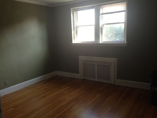 Building Photo - New Allston Listing!!