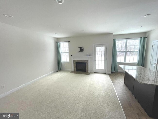 Building Photo - 365 W Boulder Dr