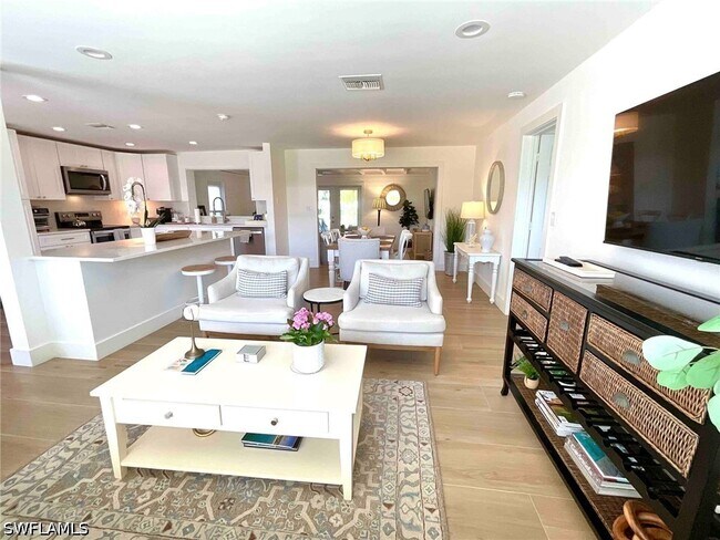 Building Photo - 1530 Mandarin Rd