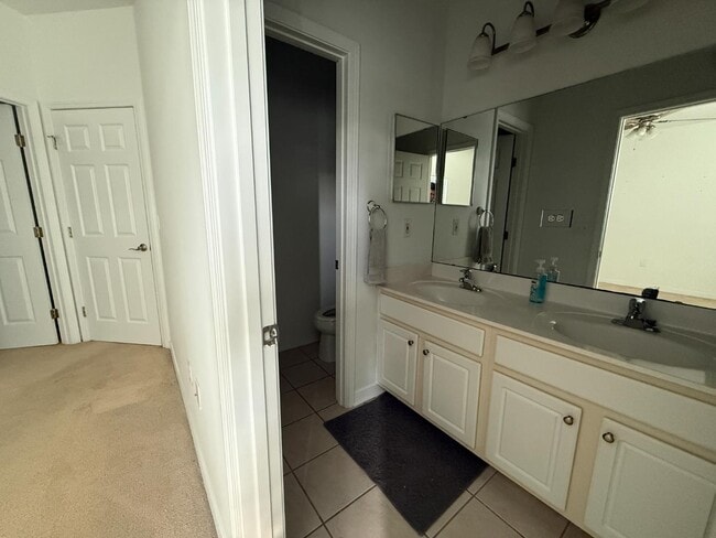 Building Photo - 2190 Monument Rd