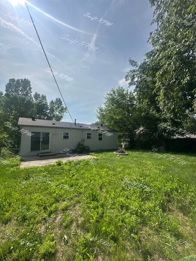 Building Photo - 503 Speck Ave