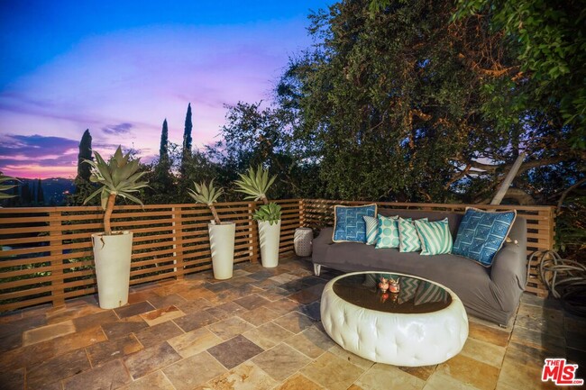 Building Photo - 3288 Wrightwood Dr