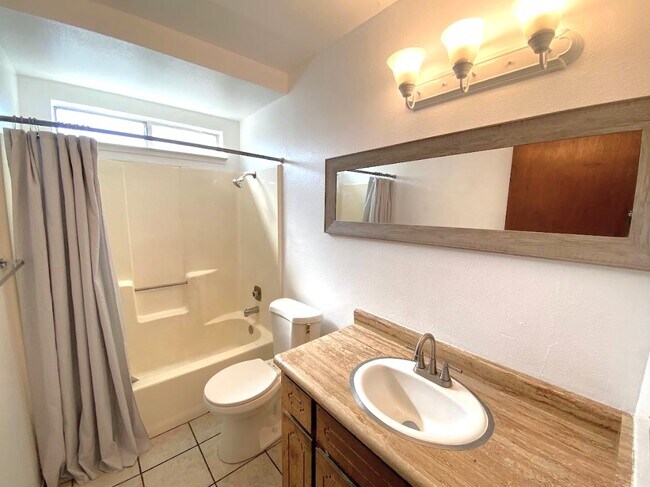 Building Photo - 2911 Winners Cir