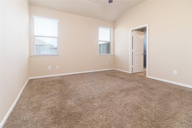 Building Photo - 21527 Cotton Valley Ln