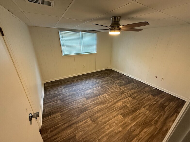 Building Photo - Room in House on Peyton Woods Trail SW