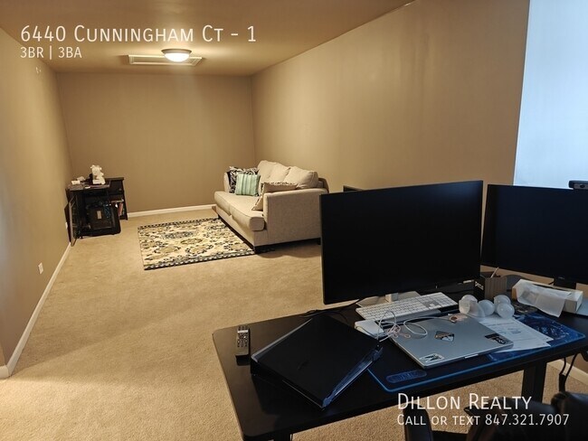 Building Photo - 6440 Cunningham Ct