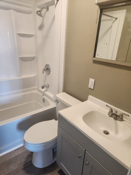 Building Photo - 196 Industrial Dr