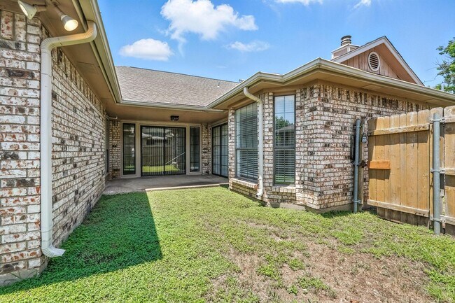 Building Photo - 4038 St Christopher Ln