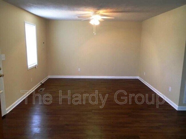 Building Photo - 257 Sunshine Cir