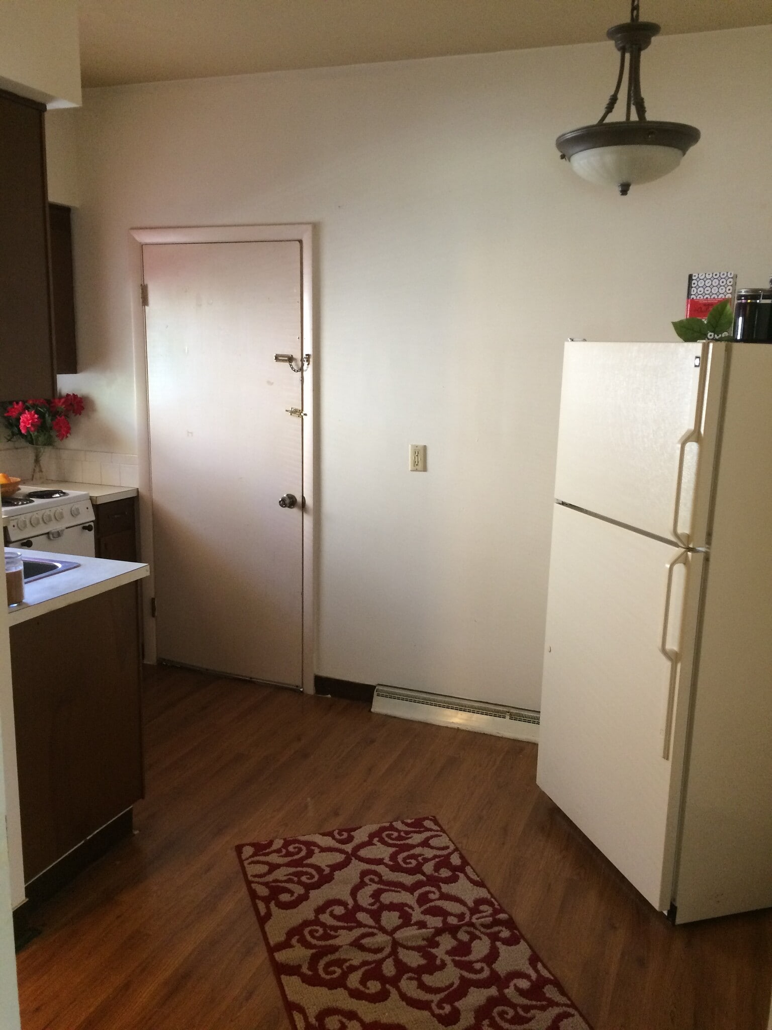 Unit 1 - 552 N Division St