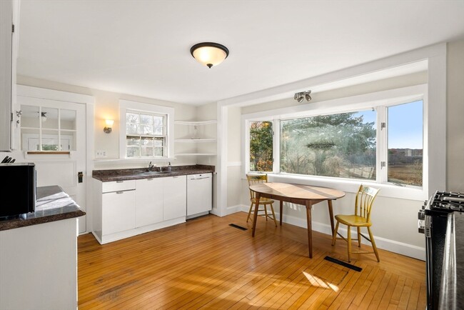 Building Photo - 2 Noahs Hl Wy