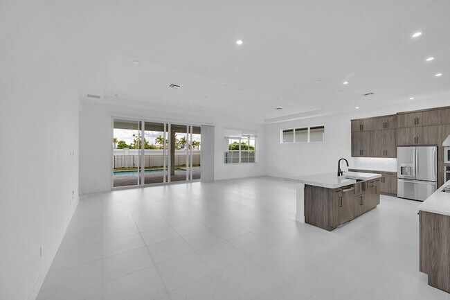 Building Photo - 9524 St Germain Dr